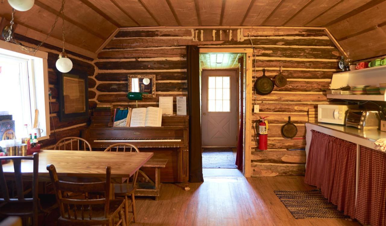 Trapper John'S Cabin & Cottages Талкитна Экстерьер фото